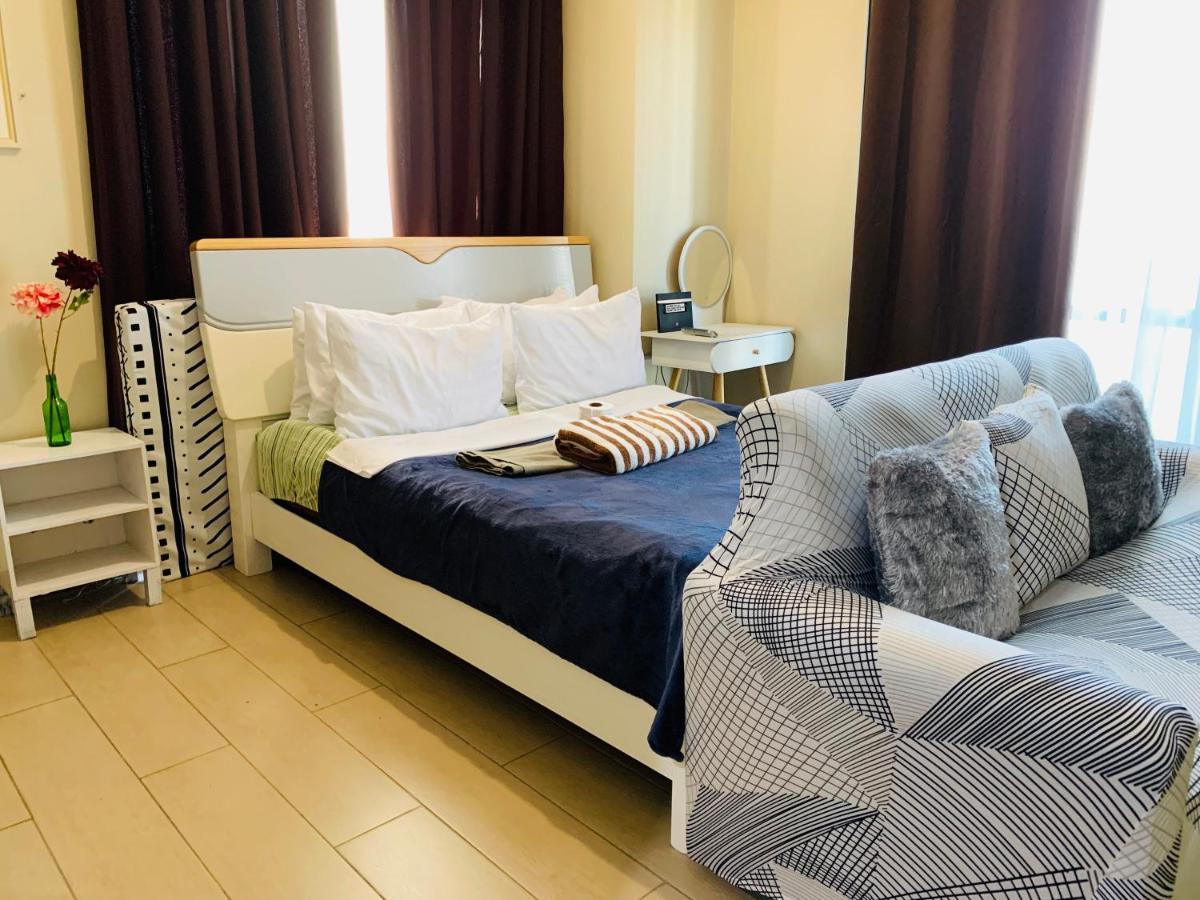 Two Palm Tree Villas Condominium - Studio 8Th Fl With Balcony - Across Terminal 3 Airport Pasay Luaran gambar
