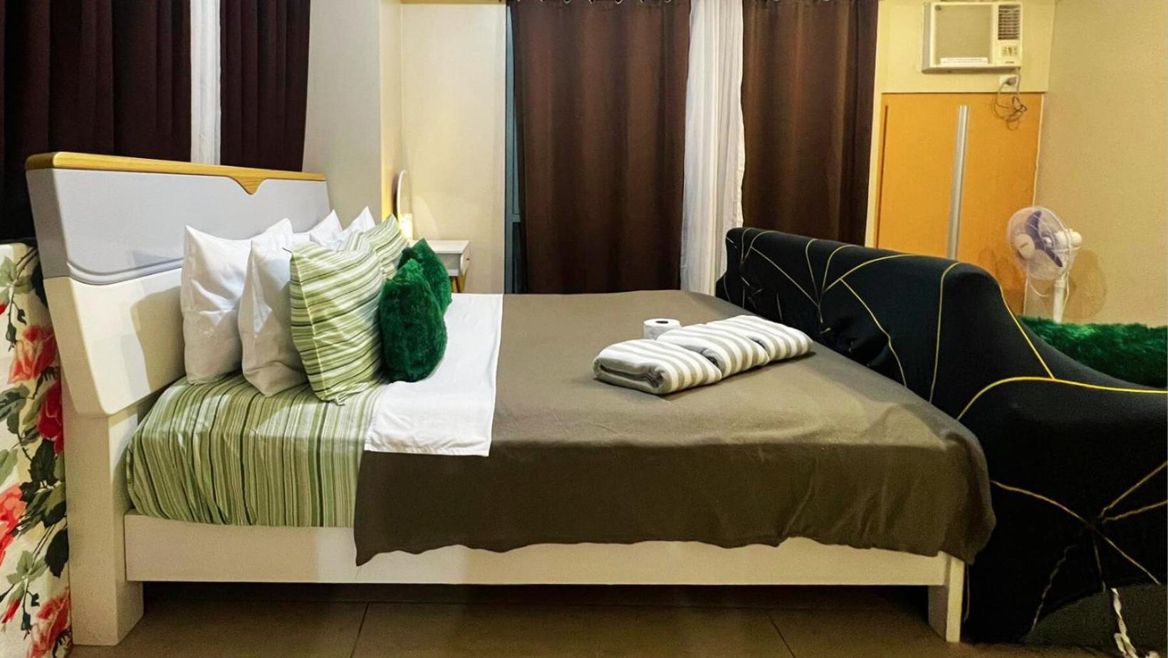 Two Palm Tree Villas Condominium - Studio 8Th Fl With Balcony - Across Terminal 3 Airport Pasay Luaran gambar